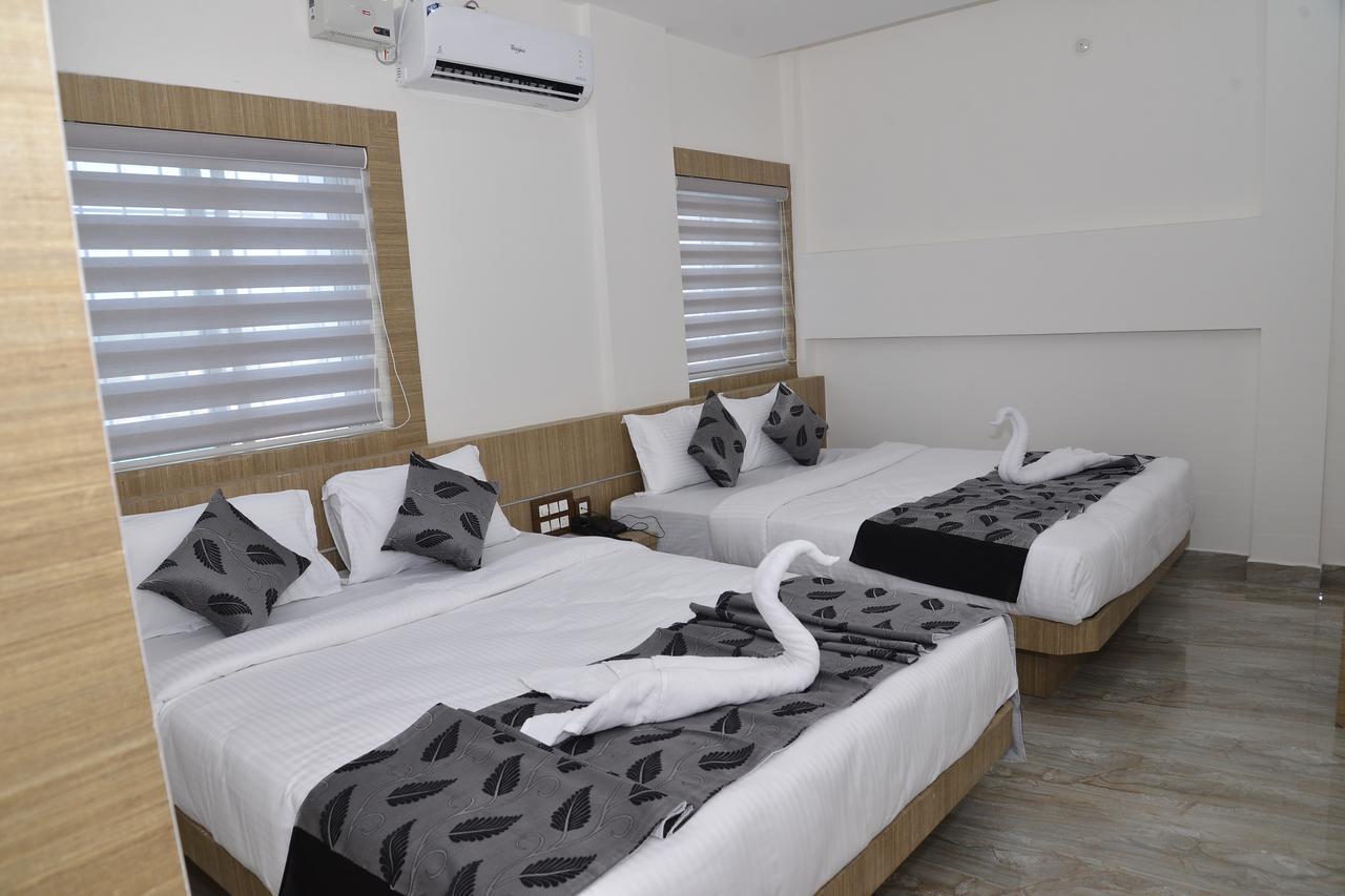 Suroor Tourist Home Вираджпет Екстериор снимка