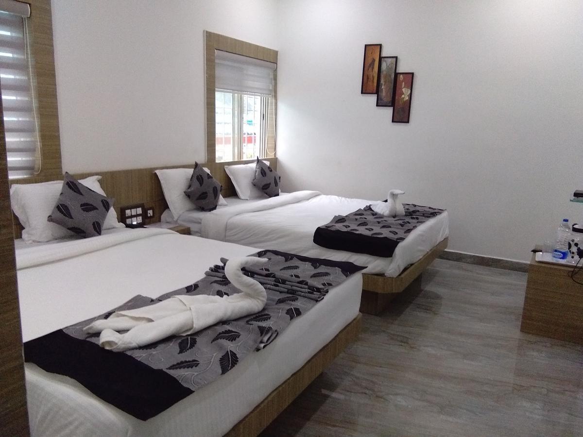 Suroor Tourist Home Вираджпет Екстериор снимка